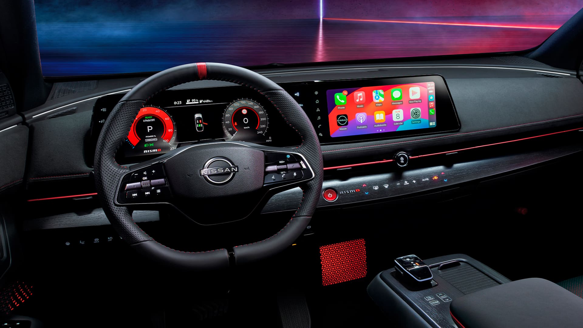 "Videoloop af en grå Nissan Ariya  Nismo elbil med indvendige detaljer  i detaljer"